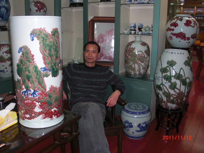 ta的所有相册 江西省高级工艺美术师 查看图片  上传于 2011-12-29 13